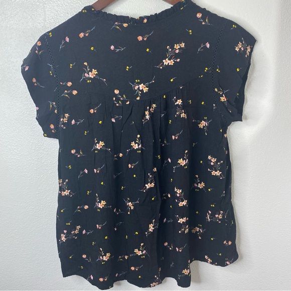 Buffalo David Bitton Blouse Womens Size Medium M Floral Flutter Sleeve - Picture 5 of 8